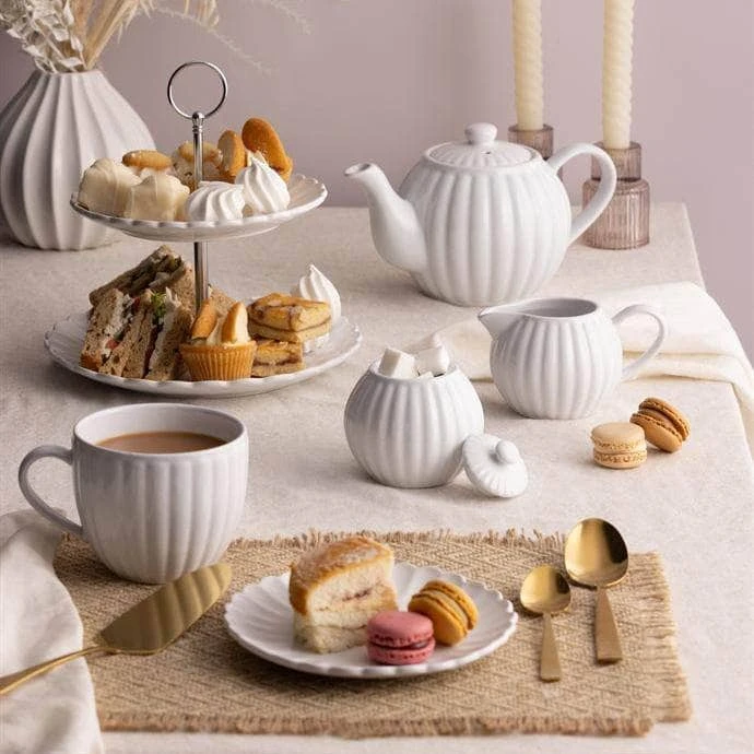 Luxe Oversized White Mug - 460ml 4 Luxe Oversized White Mug - 460ml - Image 2