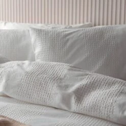 Vanilla Waffle Stripe Duvet Set - King Size 8 Vanilla Waffle Stripe Duvet Set - King Size -Taskers Sale Shop 1460x1460 fitbox waffle stripe vanilla close 2 8cdbf65a 5edd 4cf8 ad46 eed0f0df4bdd