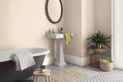 Dulux Easycare Matt Emulsion 2.5L - Summer Linen -Taskers Sale Shop 50141829 DULUXEASYCAREWASHMAT2.5LSUMMERLINEN2