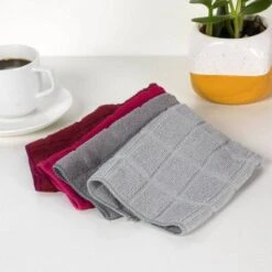 Microfibre Dusting Cloths 4 Pack 8 Microfibre Dusting Cloths 4 Pack -Taskers Sale Shop 60004896 KLEENEZEMICROFIBRECLOTHSPK43