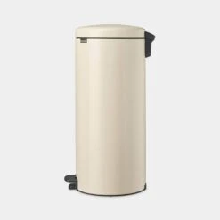Brabantia Newlcon Pedal Bin 30 Litre - Soft Beige 11 Brabantia Newlcon Pedal Bin 30 Litre - Soft Beige -Taskers Sale Shop 60004909 BBNTIANEWLCONPEDALBIN30LITREPLASTICBUCKETSOFTBEIGE1