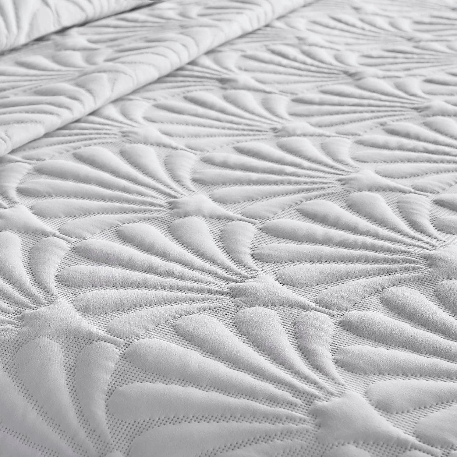 Cavali Duvet Set - White 5 Cavali Duvet Set - White - Image 3