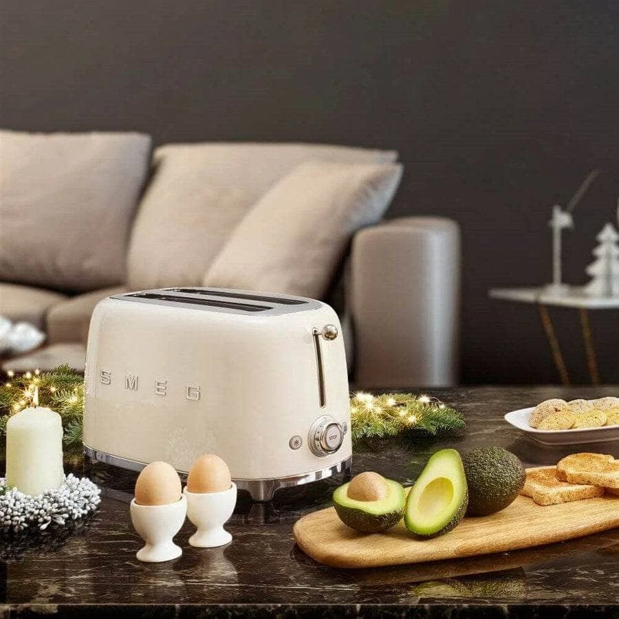 Smeg Retro 2 Slice Toaster - Cream 5 Smeg Retro 2 Slice Toaster - Cream - Image 3