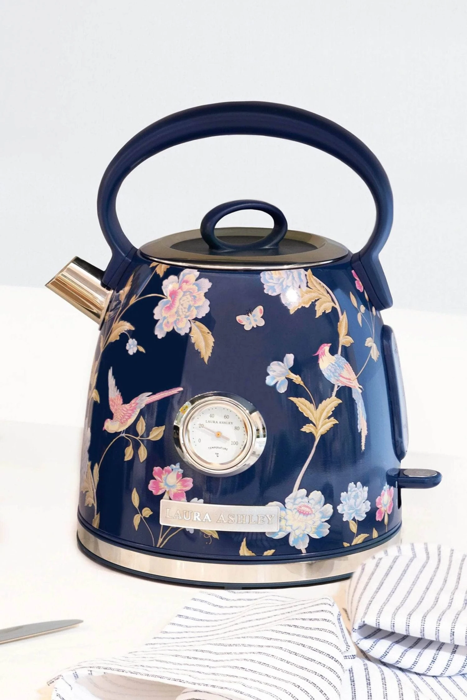 Laura Ashley Elveden 1.7L Kettle - Blue 3 Laura Ashley Elveden 1.7L Kettle - Blue