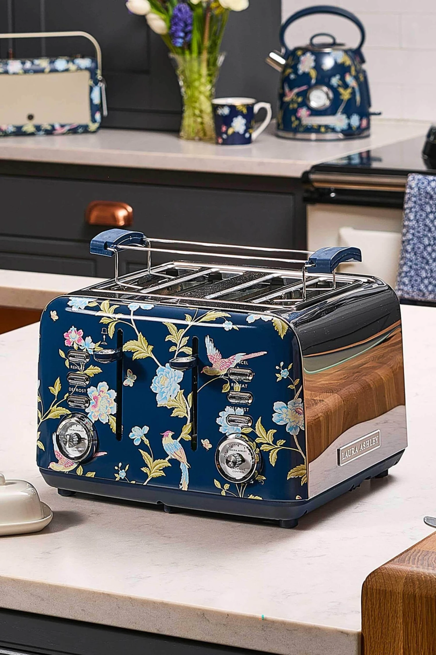 Laura Ashley Elveden 4 Slice Toaster - Blue 3 Laura Ashley Elveden 4 Slice Toaster - Blue