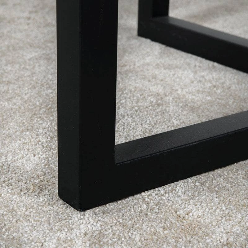 Lincoln Round Dining Table & 4 Silver Montreal Dining Chairs 7 Lincoln Round Dining Table & 4 Silver Montreal Dining Chairs - Image 5