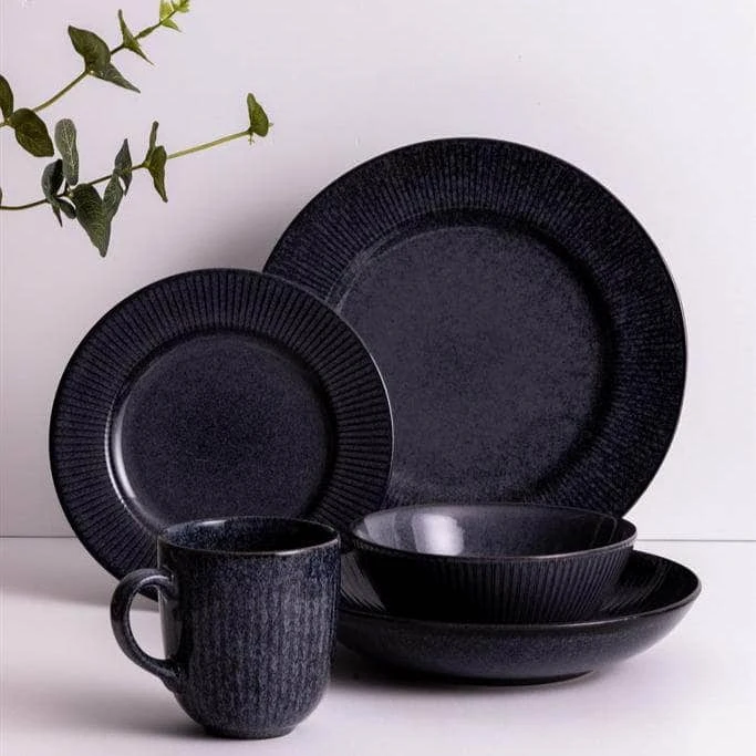 Reactive Linear Black Dinner Plate - 27cm 4 Reactive Linear Black Dinner Plate - 27cm - Image 2