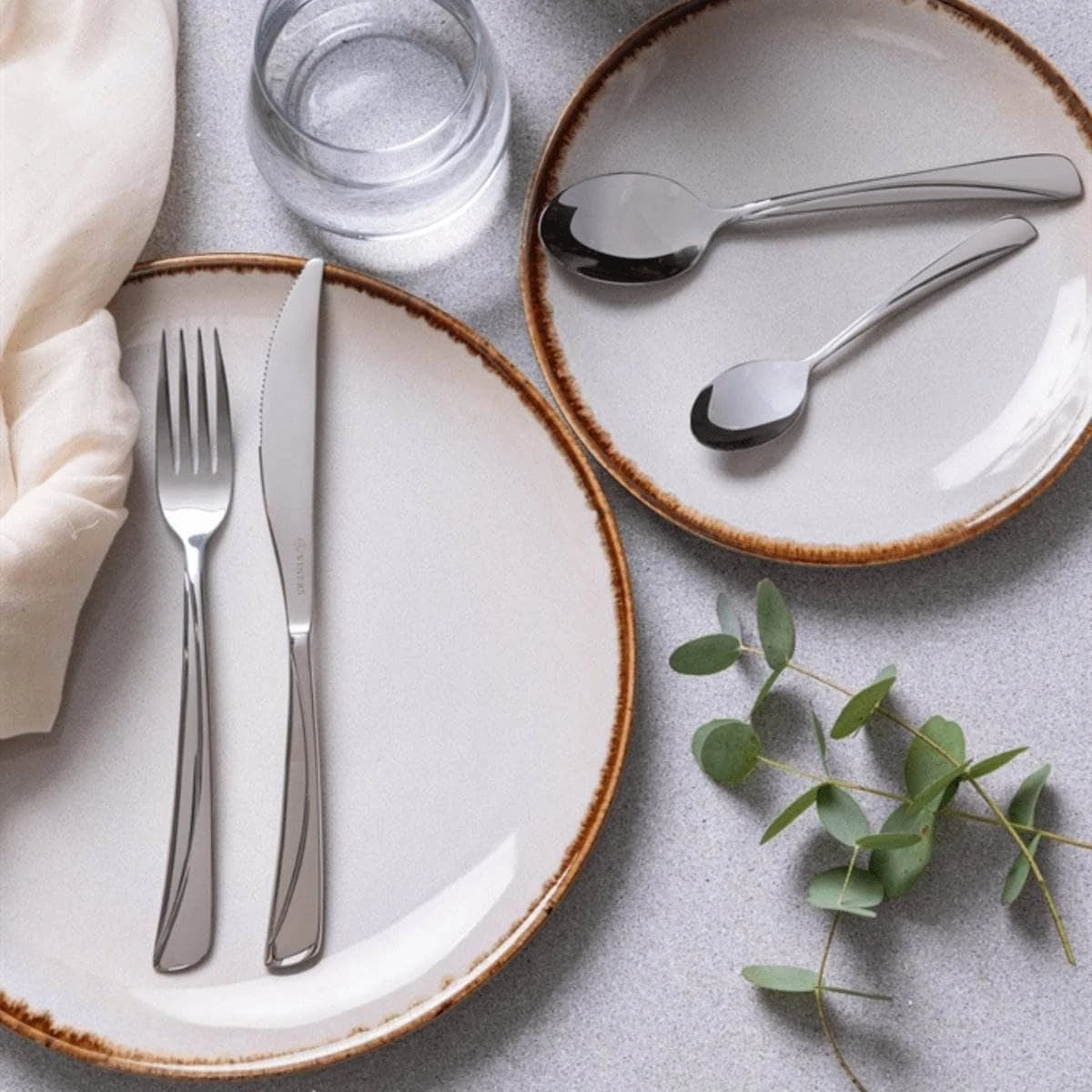 Reactive Cream Side Plate - 21cm 5 Reactive Cream Side Plate - 21cm - Image 3