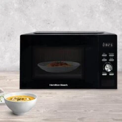 Hamilton Beach 30L 950W Microwave - Black