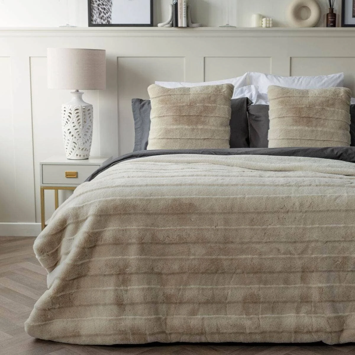 Alaska Faux Fur Throw - Oatmeal 3 Alaska Faux Fur Throw - Oatmeal