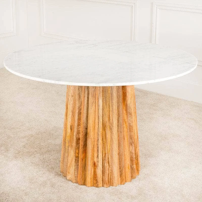 Westbourne Round Table & 4 Calgary Chairs 4 Westbourne Round Table & 4 Calgary Chairs - Image 2