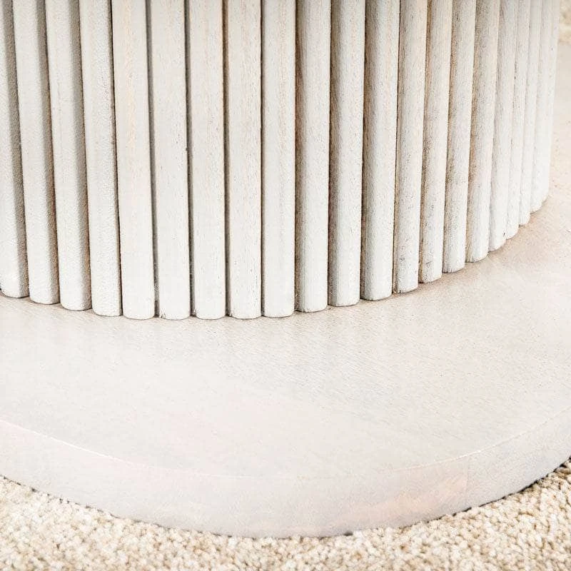 Reed Dining Table & 6 Calgary Chairs 8 Reed Dining Table & 6 Calgary Chairs - Image 6