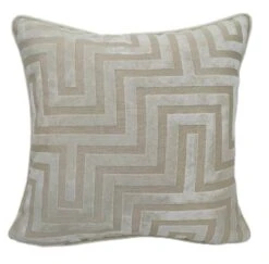 Amazing Cushion - Ivory