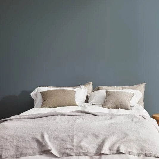 Dulux Easy Care Matt Emulsion 5L - Denim Drift 5 Dulux Easy Care Matt Emulsion 5L - Denim Drift - Image 3