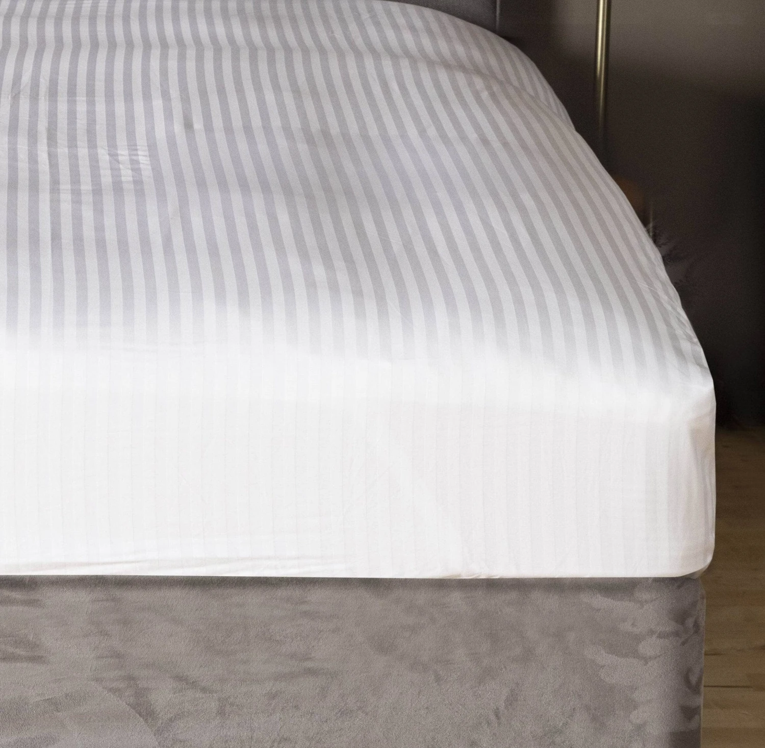 Hotel Satin StripeWhite Fitted Sheet - Multiple Sizes 4 Hotel Satin StripeWhite Fitted Sheet - Multiple Sizes - Image 2