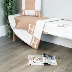 Letter H Throw - Natural