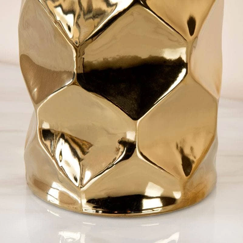 Gold Hexagon Design Vase - Medium 6 Gold Hexagon Design Vase - Medium - Image 4