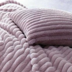 Morritz Throw - Mauve 8 Morritz Throw - Mauve -Taskers Sale Shop Morritz Throw Mauve 3