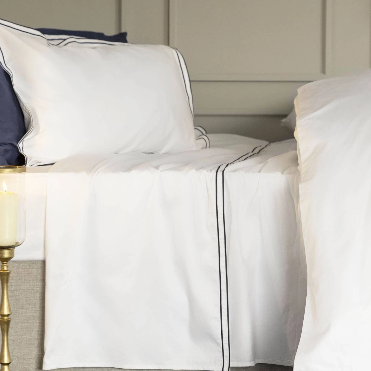 Savoy Navy Duvet Set - Multiple Sizes 8 Savoy Navy Duvet Set - Multiple Sizes - Image 6