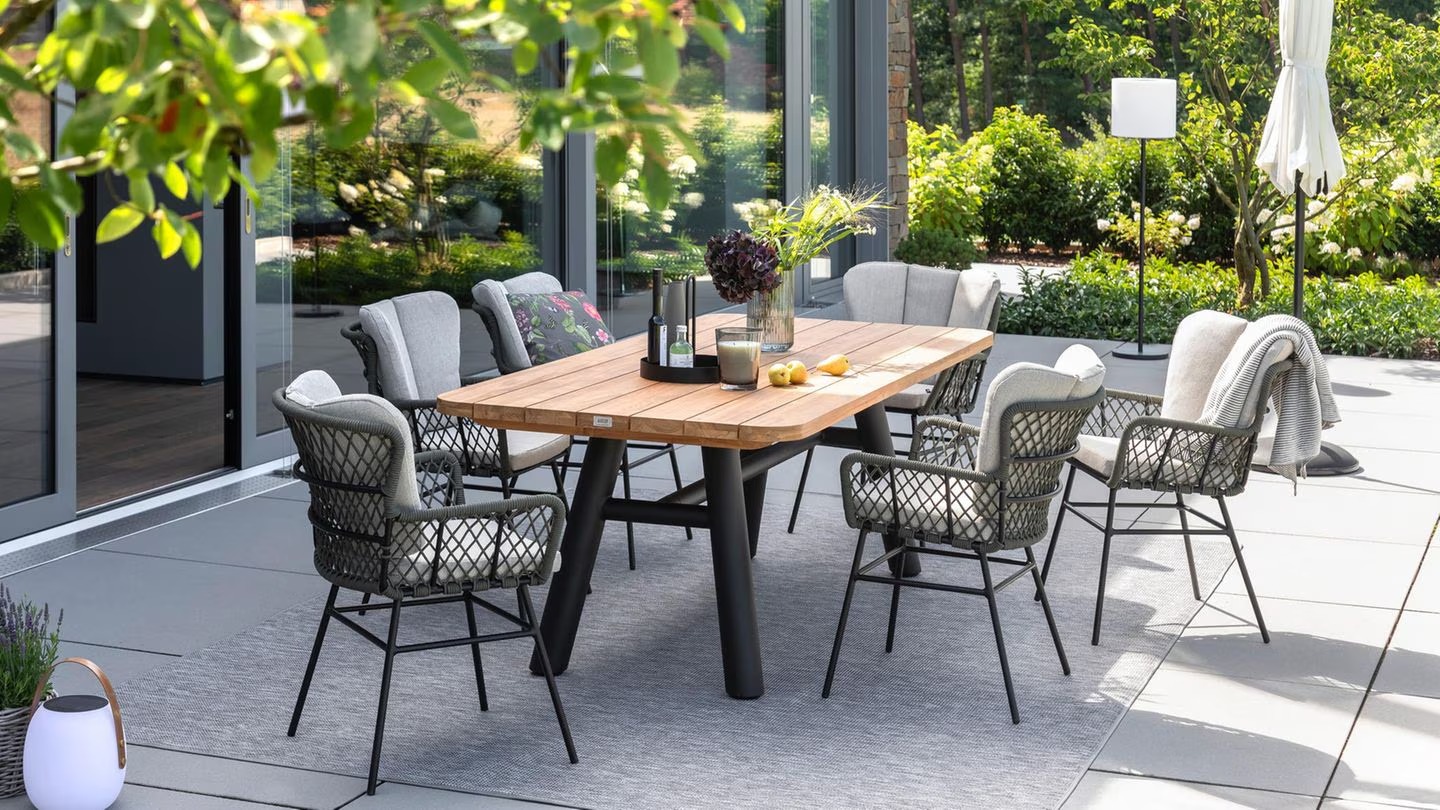 Taskers Sale Shop -Taskers Sale Shop converted 4