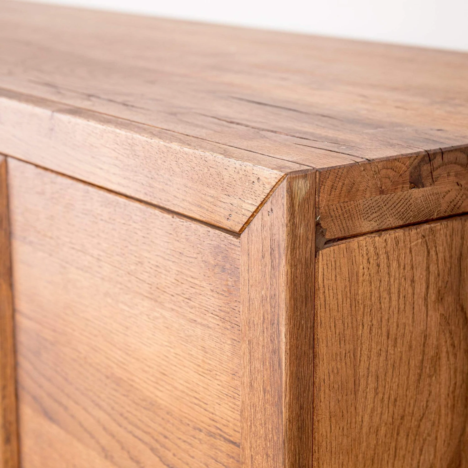 Regent Wide Sideboard 7 Regent Wide Sideboard - Image 5