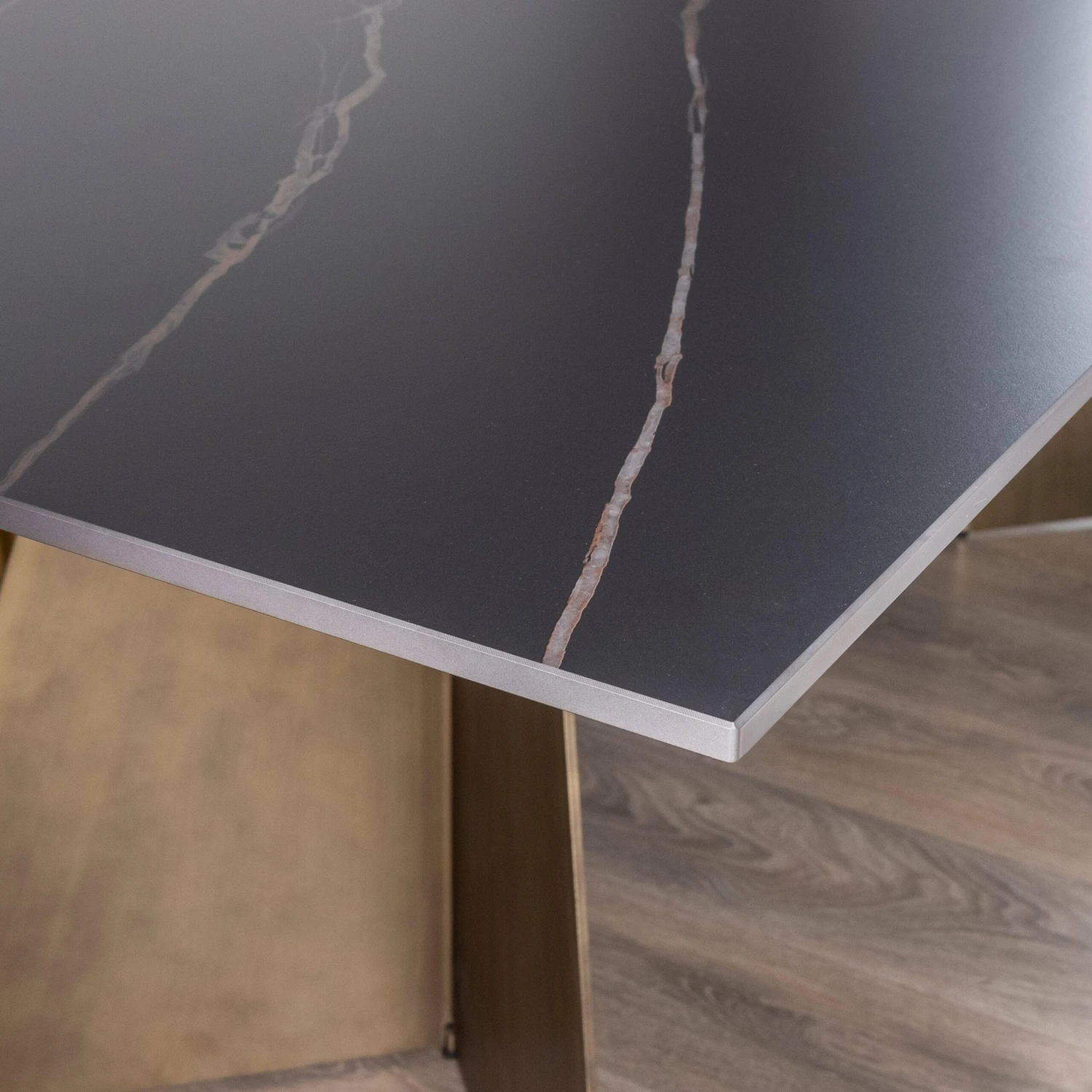 Valante Dining Table 4 Valante Dining Table - Image 2