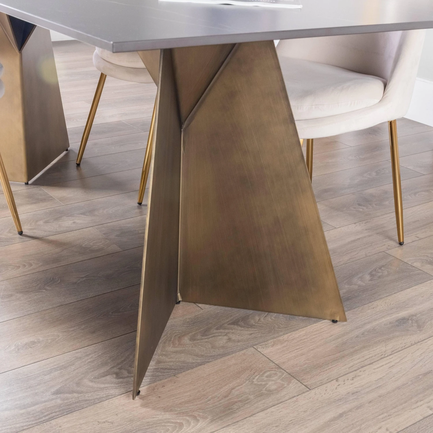 Valante Dining Table 7 Valante Dining Table - Image 5